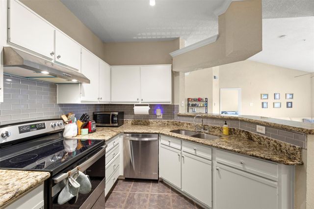 1330 Old Spanish Trail 1308, Houston, TX 77054