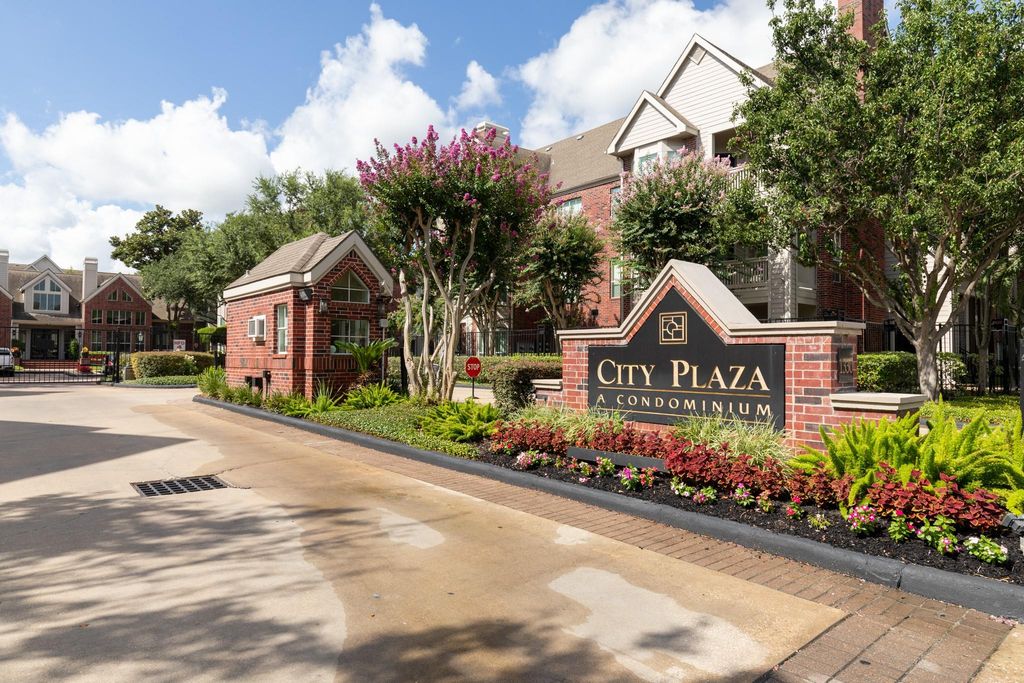 1330 Old Spanish Trail 1308, Houston, TX 77054