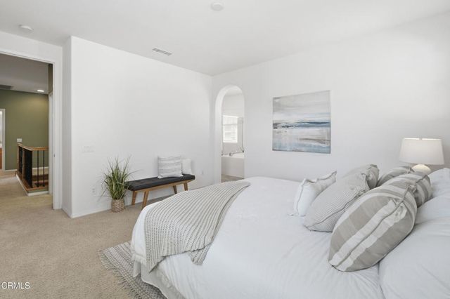 408 Village Commons Boulevard, Camarillo, CA 93012
