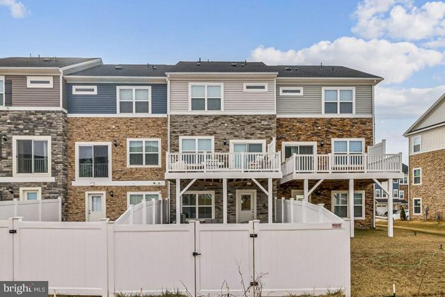 10939 DRUMMOND PL, White Plains, MD 20695