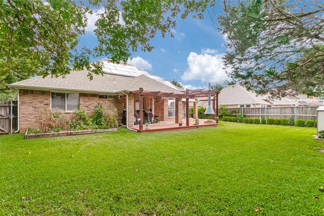 2304 Castlegate Drive, Corinth, TX 76210