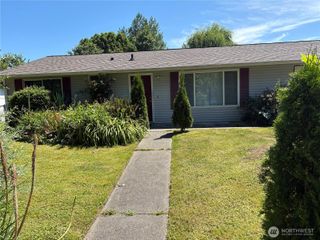 114 Alder Lane N, Pacific, WA 98047
