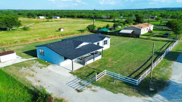 11073 Briggs, Atascosa, TX 78002