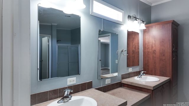 11073 Briggs, Atascosa, TX 78002