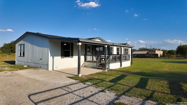 11073 Briggs, Atascosa, TX 78002