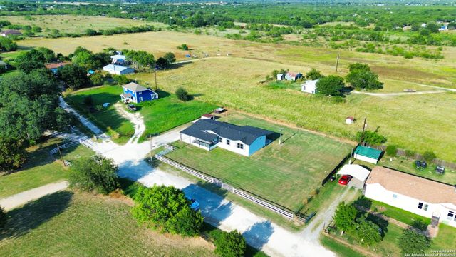 11073 Briggs, Atascosa, TX 78002