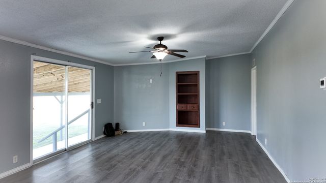 11073 Briggs, Atascosa, TX 78002