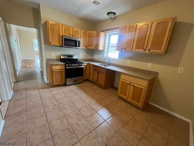 117 S 12Th St, Newark City, NJ 07107