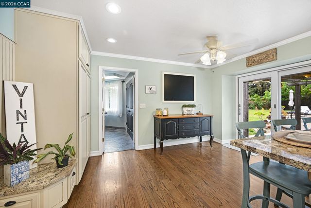 1016 Pine Hollow Ct, Clayton, CA 94517