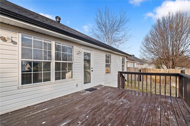 2541 Appleglen Street, Springdale, AR 72764