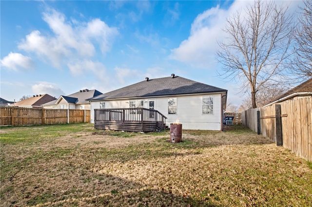 2541 Appleglen Street, Springdale, AR 72764