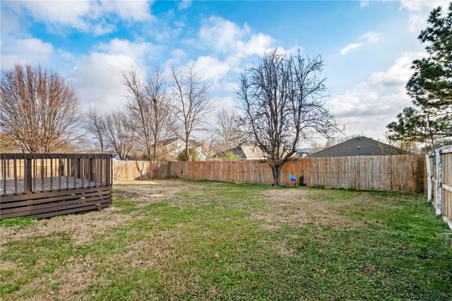 2541 Appleglen Street, Springdale, AR 72764