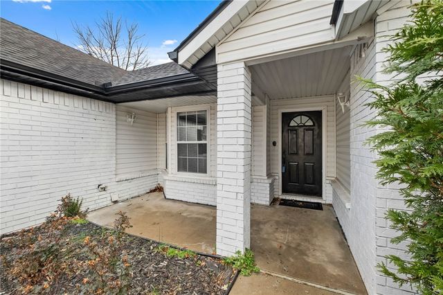 2541 Appleglen Street, Springdale, AR 72764