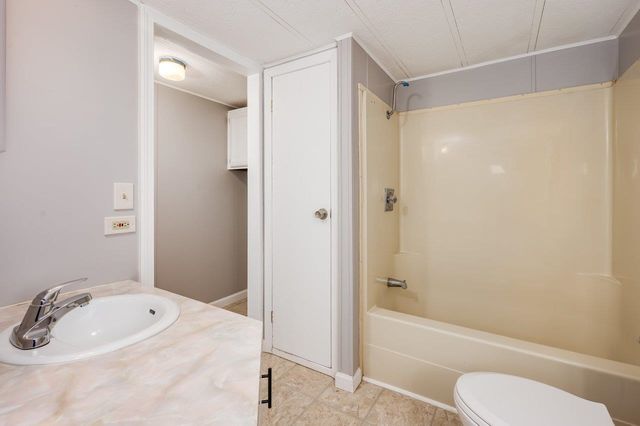 18 North Fuchsia Drive, Rochester, NH 03867