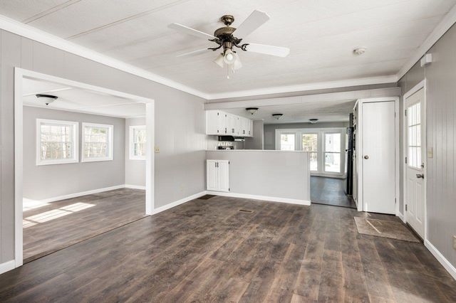 18 North Fuchsia Drive, Rochester, NH 03867