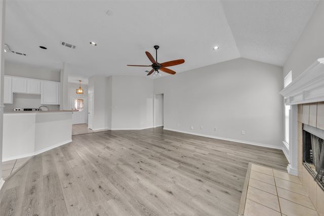 2100 Field Lane, Mansfield, TX 76063