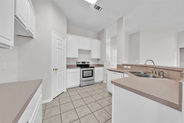 2100 Field Lane, Mansfield, TX 76063