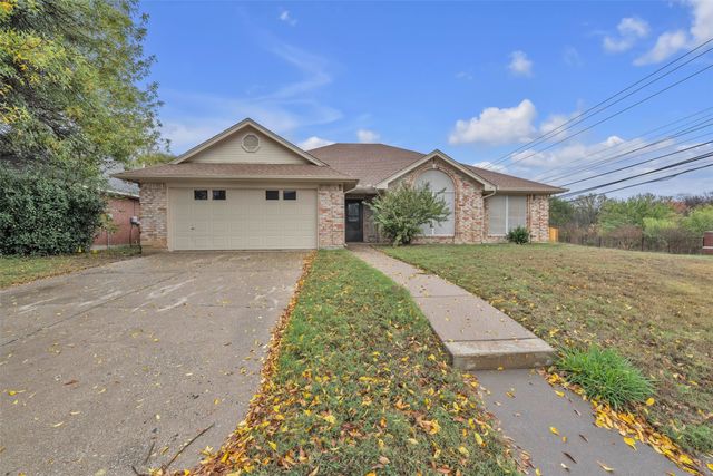 2100 Field Lane, Mansfield, TX 76063