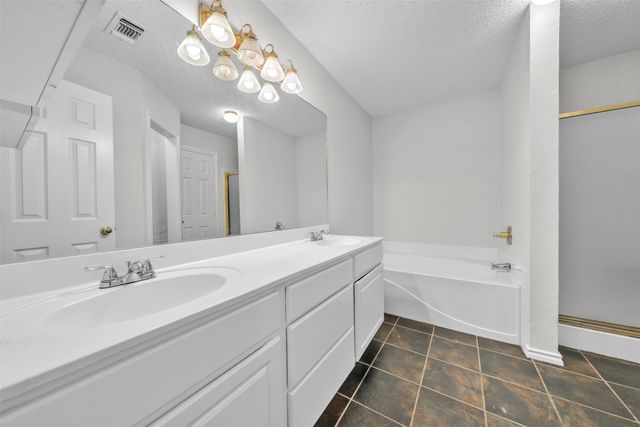 2100 Field Lane, Mansfield, TX 76063