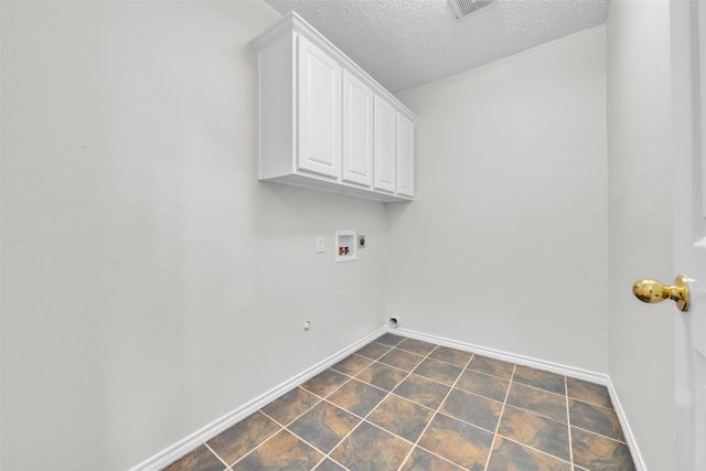 2100 Field Lane, Mansfield, TX 76063