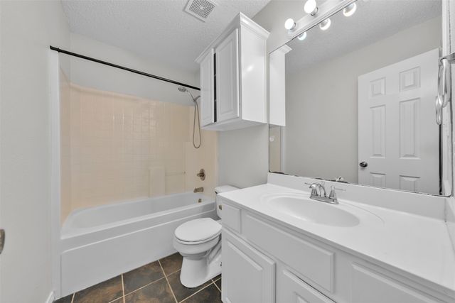 2100 Field Lane, Mansfield, TX 76063