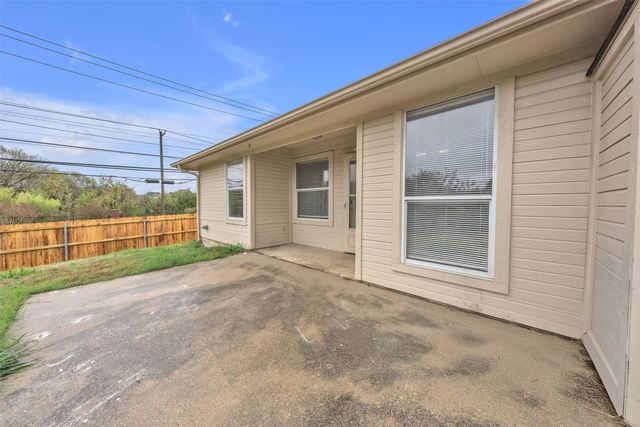 2100 Field Lane, Mansfield, TX 76063