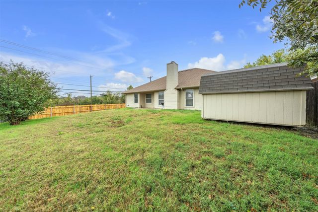 2100 Field Lane, Mansfield, TX 76063