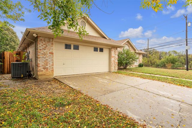 2100 Field Lane, Mansfield, TX 76063