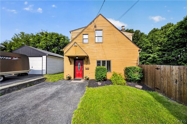 211 Schaffer Avenue, Salina, NY 13206