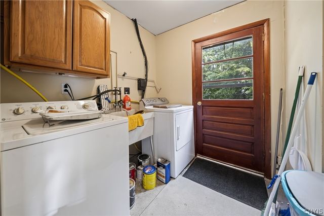 211 Schaffer Avenue, Salina, NY 13206