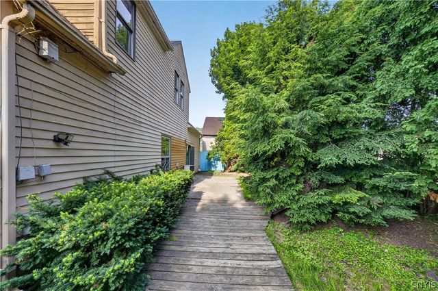 211 Schaffer Avenue, Salina, NY 13206
