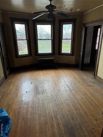 2954 E Harding Street, Detroit, MI 48214