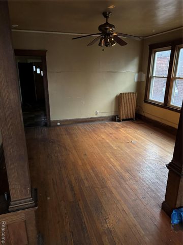 2954 E Harding Street, Detroit, MI 48214