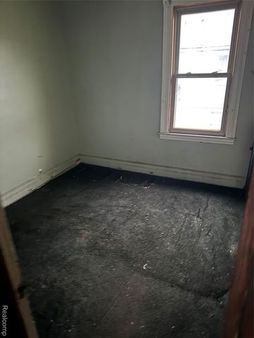 2954 E Harding Street, Detroit, MI 48214