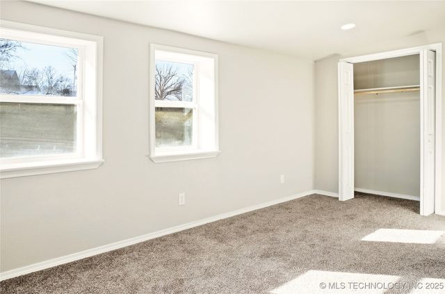 1126 S 2nd Street, Stilwell, OK 74960