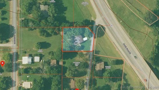 1126 S 2nd Street, Stilwell, OK 74960