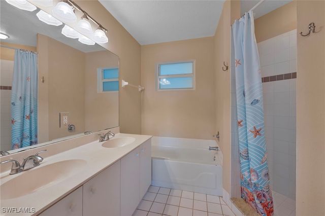 6610 Huntington Lakes CIR 203, Naples, FL 34119