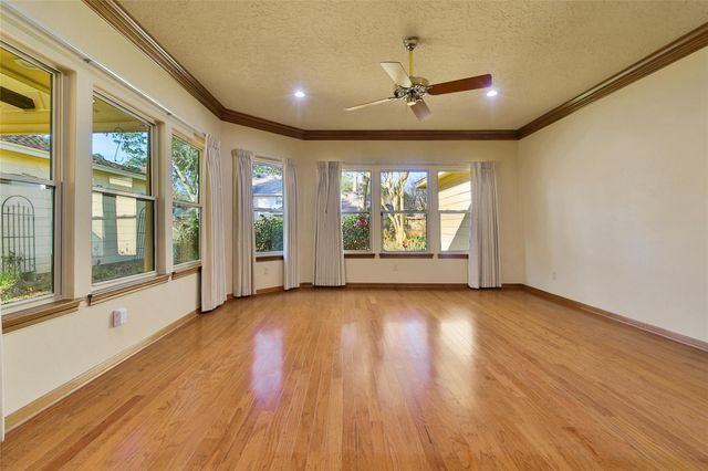 1723 Hidden Villas Drive, Kingwood, TX 77339