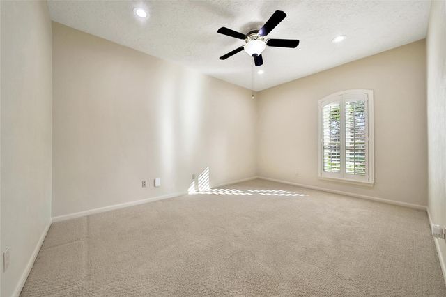 1723 Hidden Villas Drive, Kingwood, TX 77339