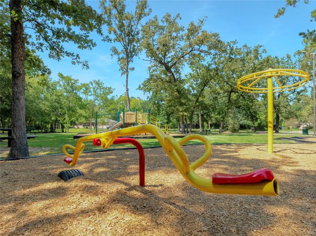 1723 Hidden Villas Drive, Kingwood, TX 77339