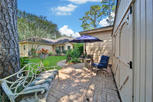 1723 Hidden Villas Drive, Kingwood, TX 77339