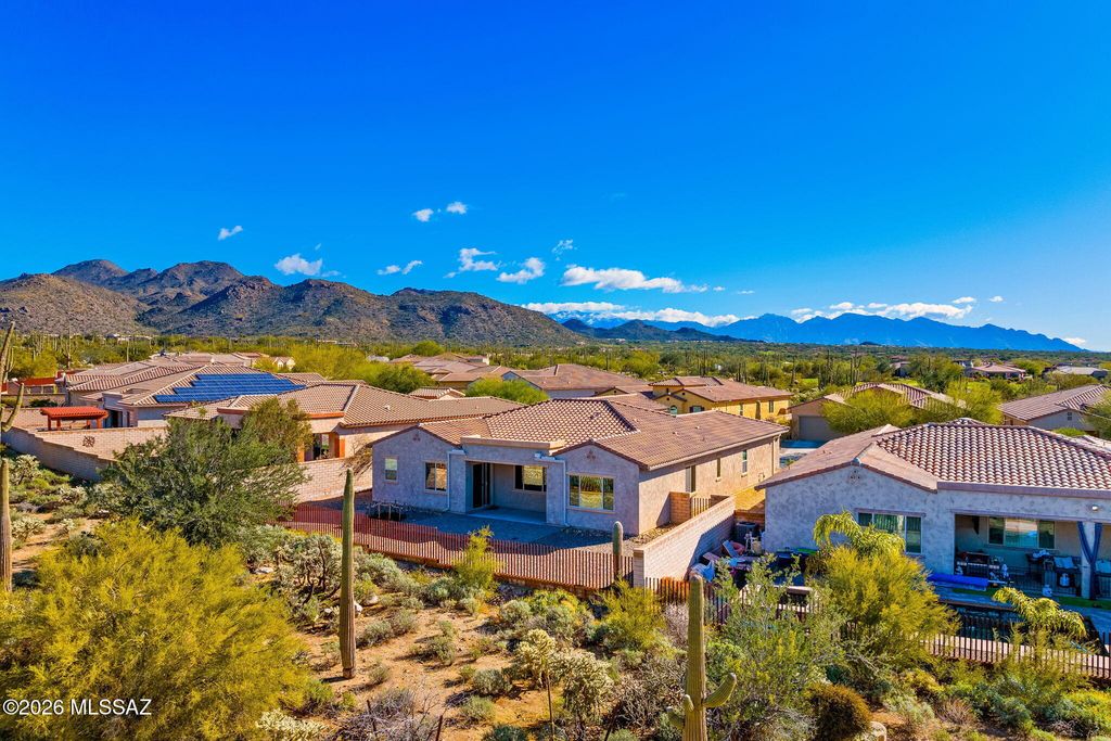 6492 W Whispering Windmill Lane, Marana, AZ 85658