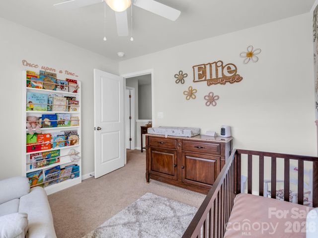 21 Virginia Commons Drive, Arden, NC 28704