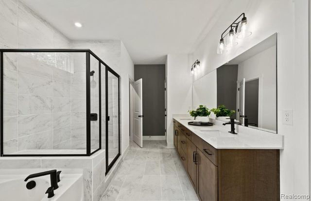 4056 Bay Terrace, Milford, MI 48381