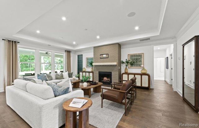 4056 Bay Terrace, Milford, MI 48381