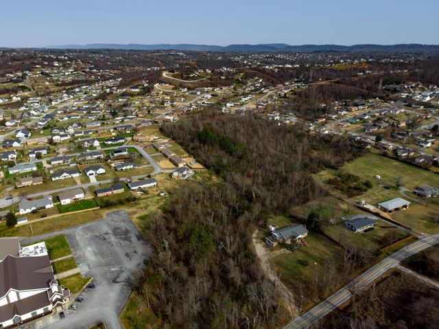8009 Shallowford Road, Chattanooga, TN 37421