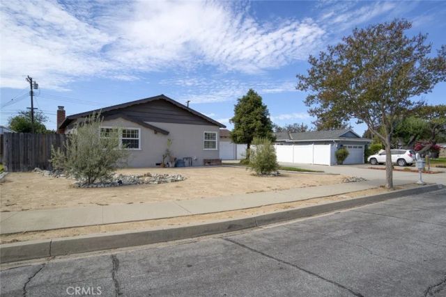 128 W Gaillard Street, Glendora, CA 91740