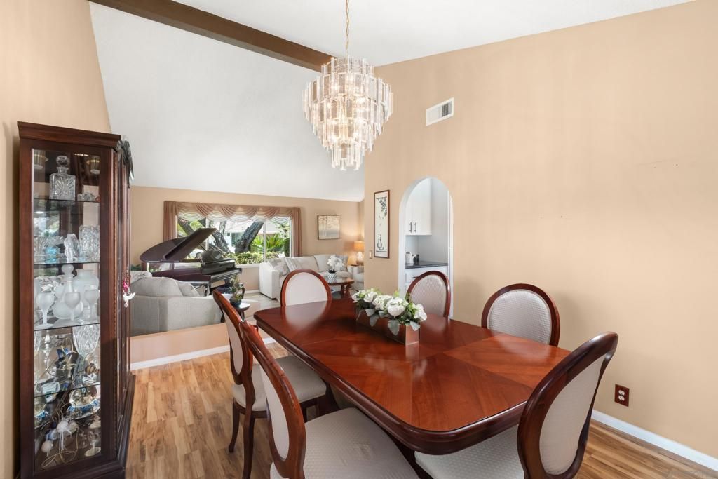 Image 10 of property listing at 2614 Abedul Street, Carlsbad, CA 92009