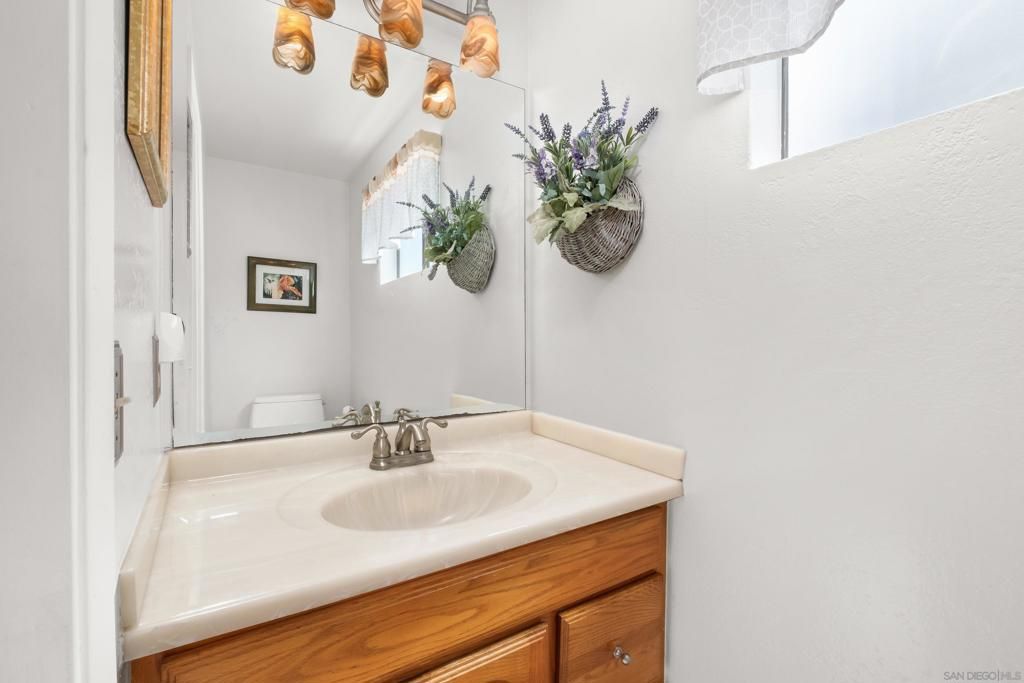 Image 19 of property listing at 2614 Abedul Street, Carlsbad, CA 92009