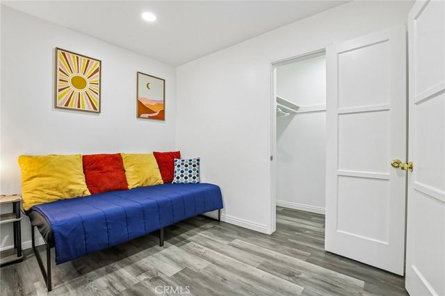 1036 E 2nd Street 11, Long Beach, CA 90802